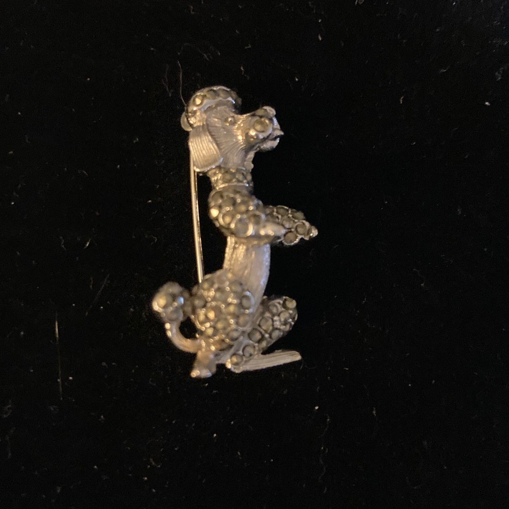 Vintage Lisner Silver tone poodle brooch